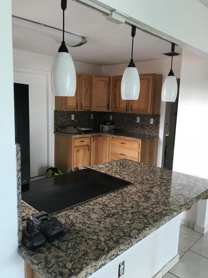 82-10Sw 135Av Villa Маями Екстериор снимка